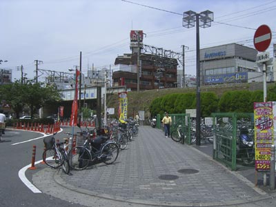 京橋駅前国道１号線